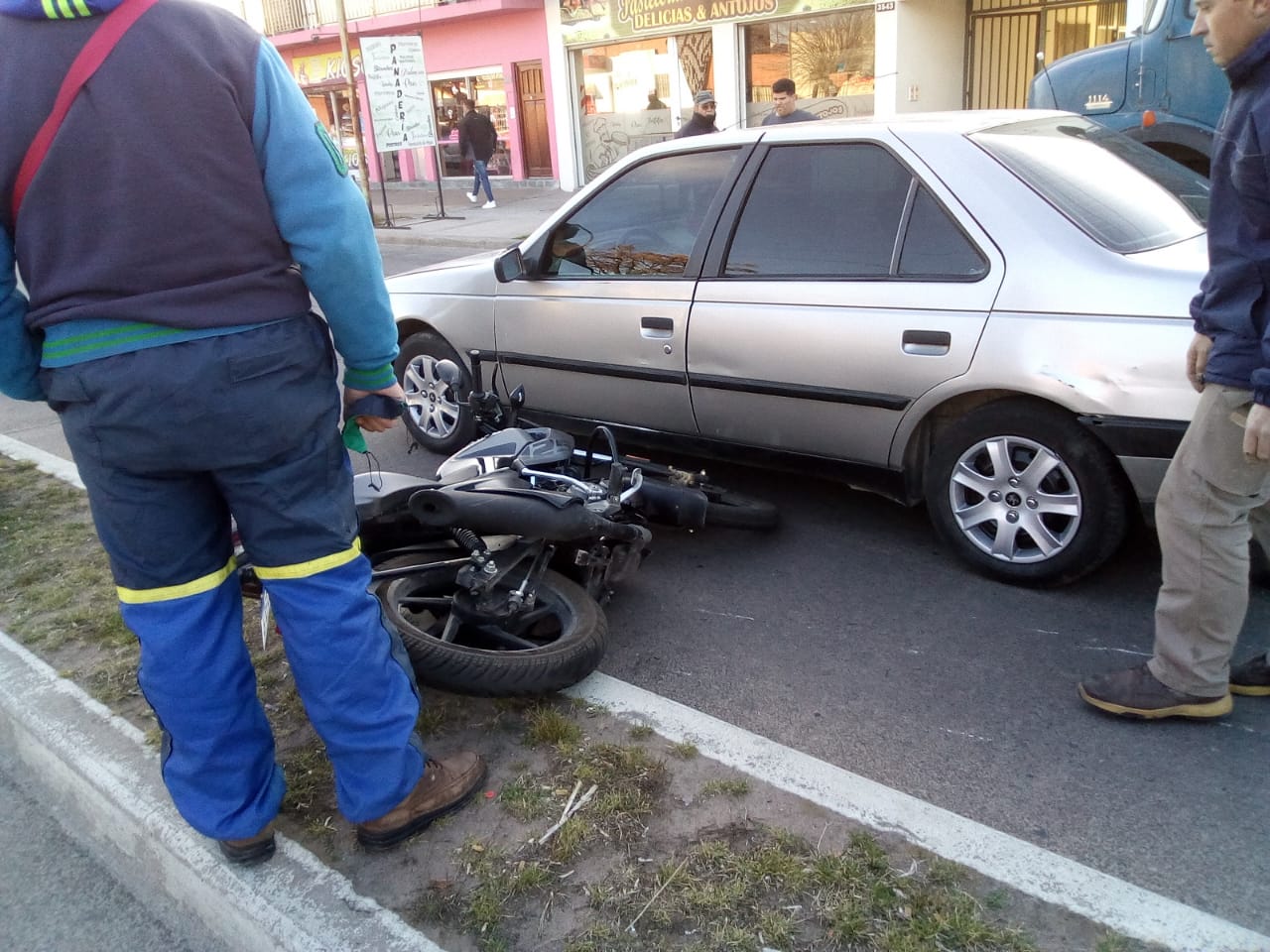 Violento Accidente Una Mujer Herida En Linea Noticias