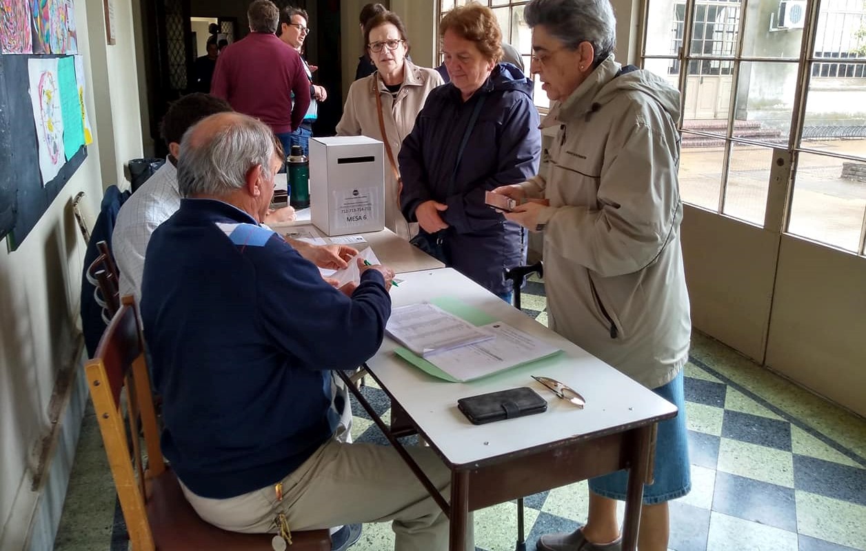 Este domingo se realizarán nuevas elecciones internas en la UCR En