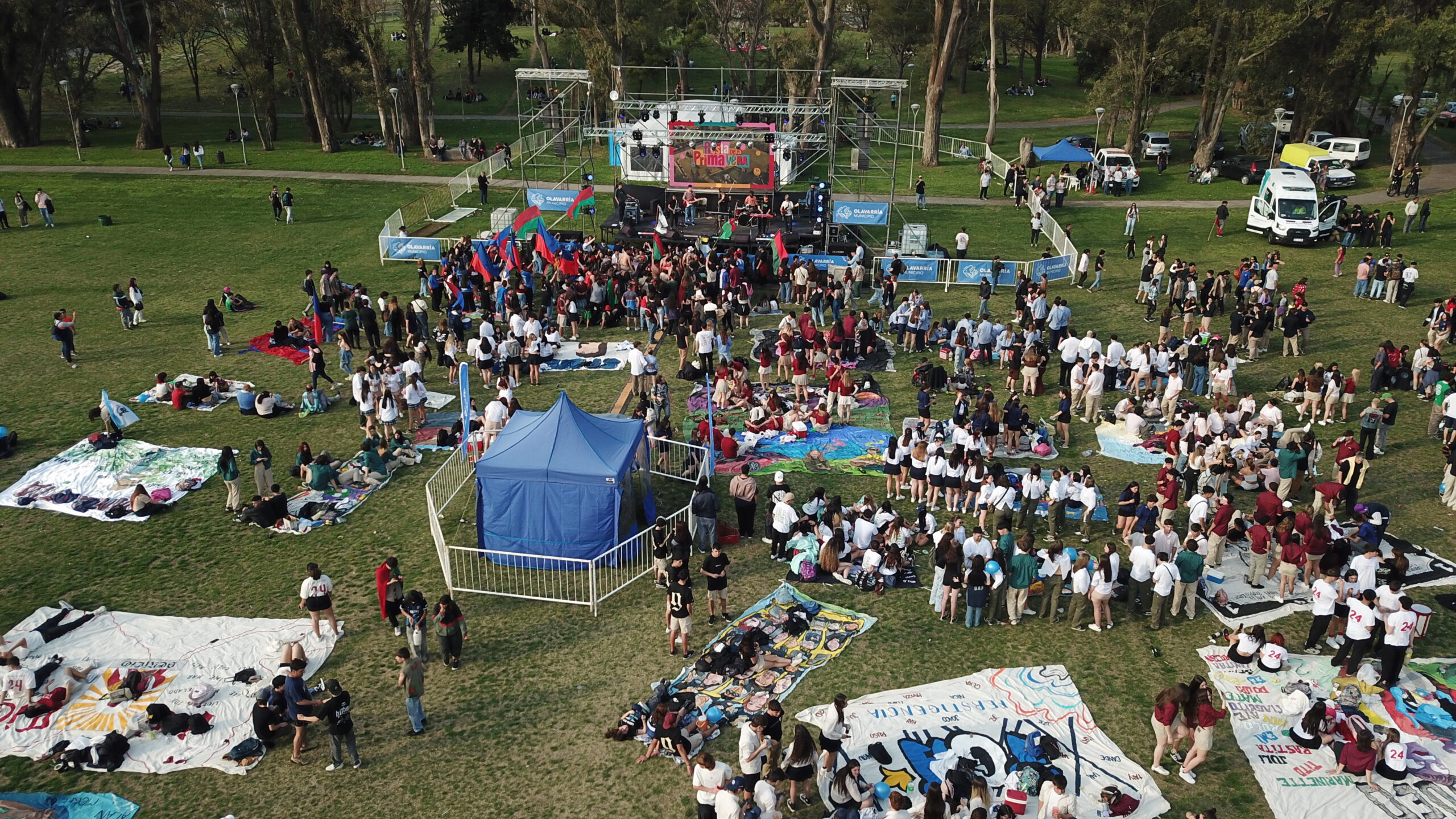 Fotos al 100 / Gran Fiesta de la Primavera en parque Helios Eseverri ...