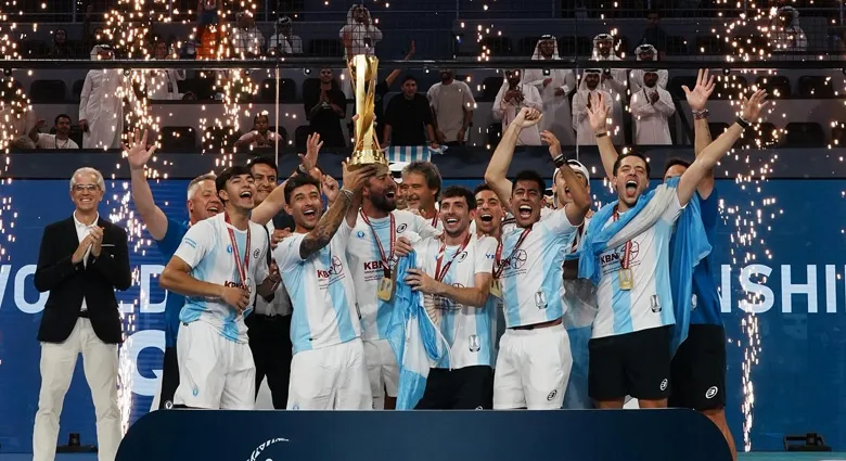 Argentina con Fede Chingotto se consagró campeón mundial de pádel en ...