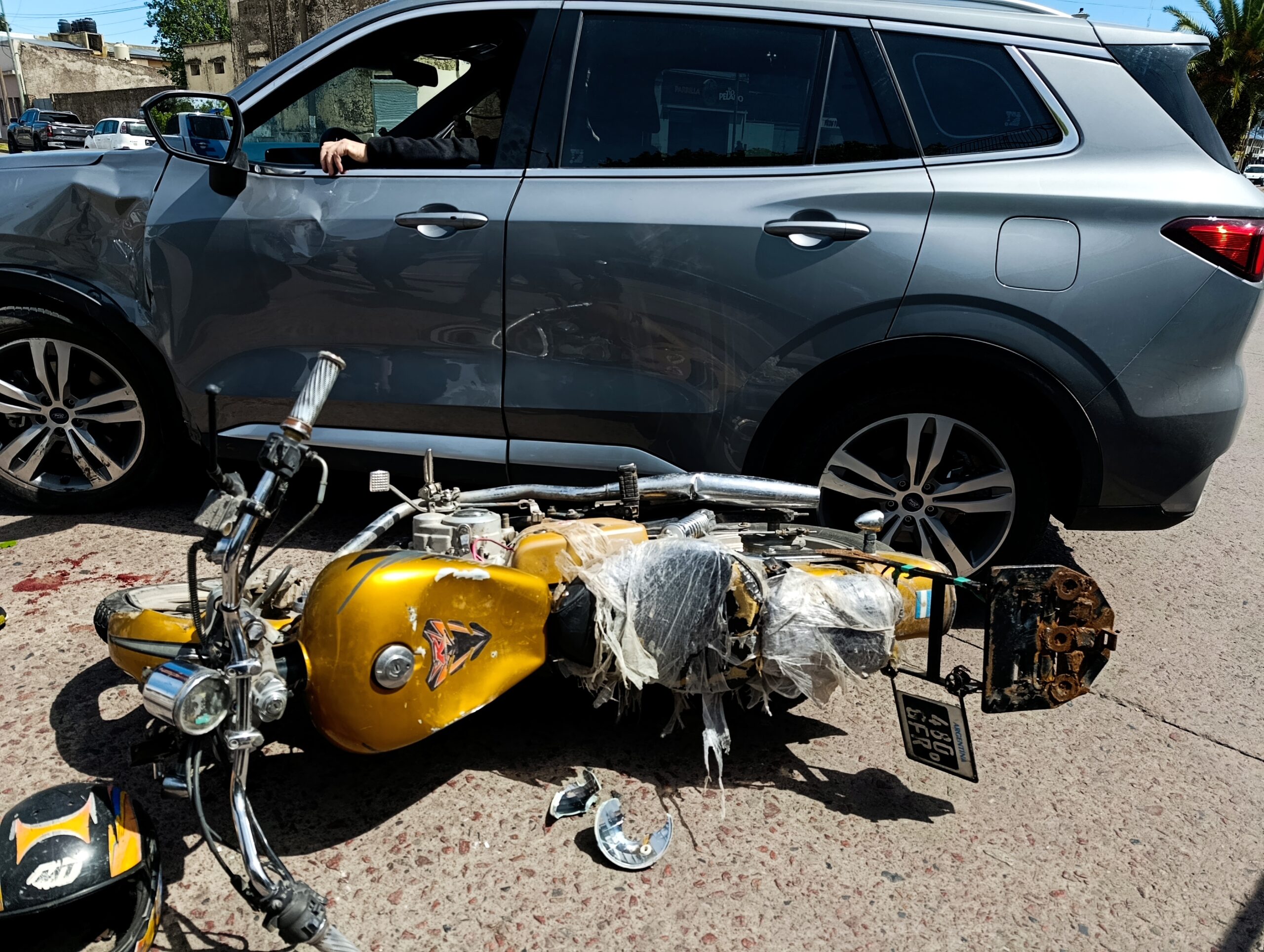 Otro motociclista herido tras violento choque en 25 de Mayo y Del Valle ...