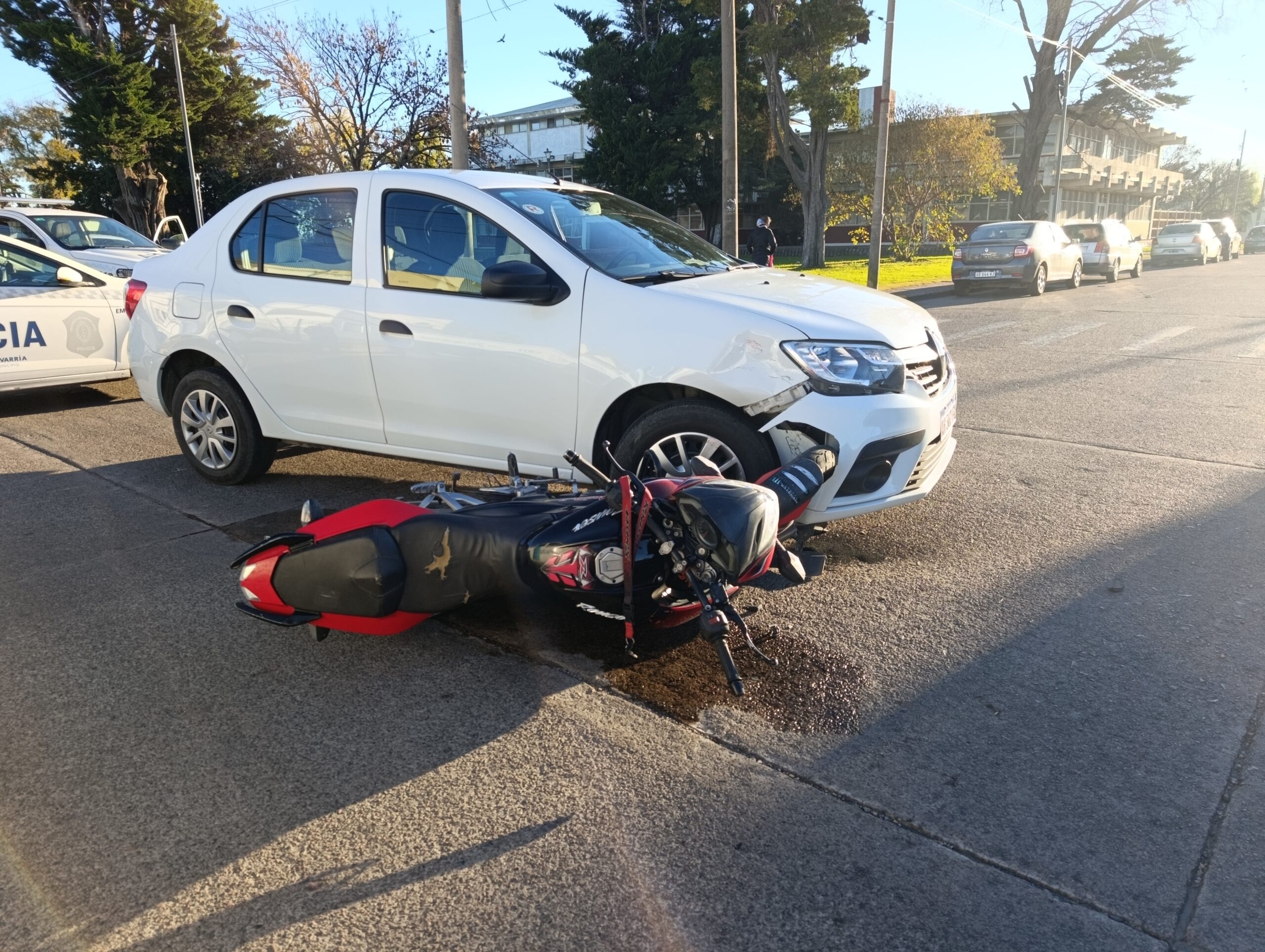 Un motociclista fue trasladado al hospital tras un siniestro vial en ...
